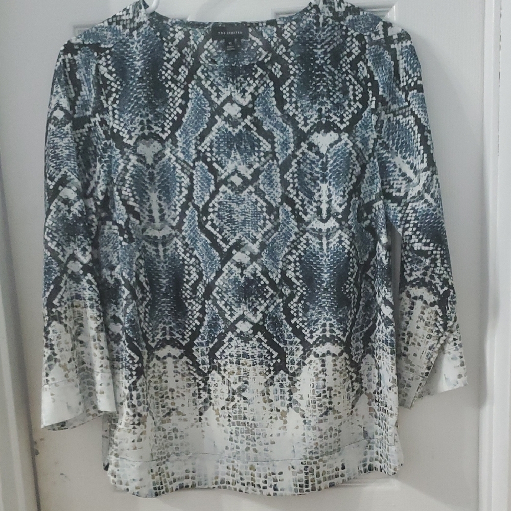 The Limited Gray and White Boxy 3/4 Sleeve Blouse